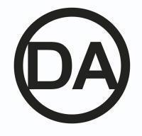 DA