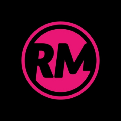 R M
