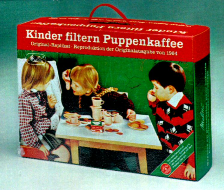 Kinder filtern Puppenkaffee
